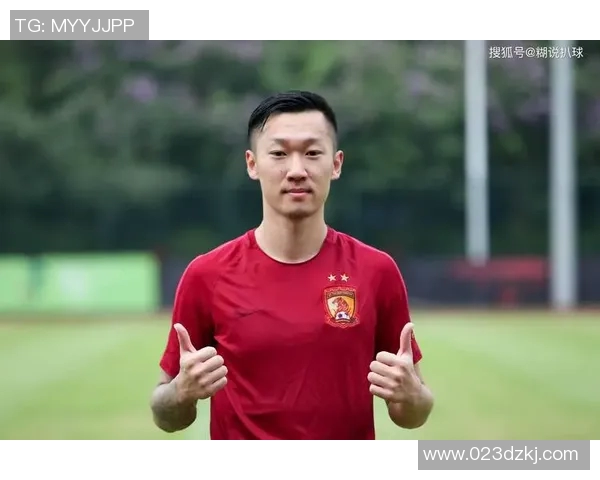 李可独家专访足球明星揭秘他们的训练生活与职业心路历程